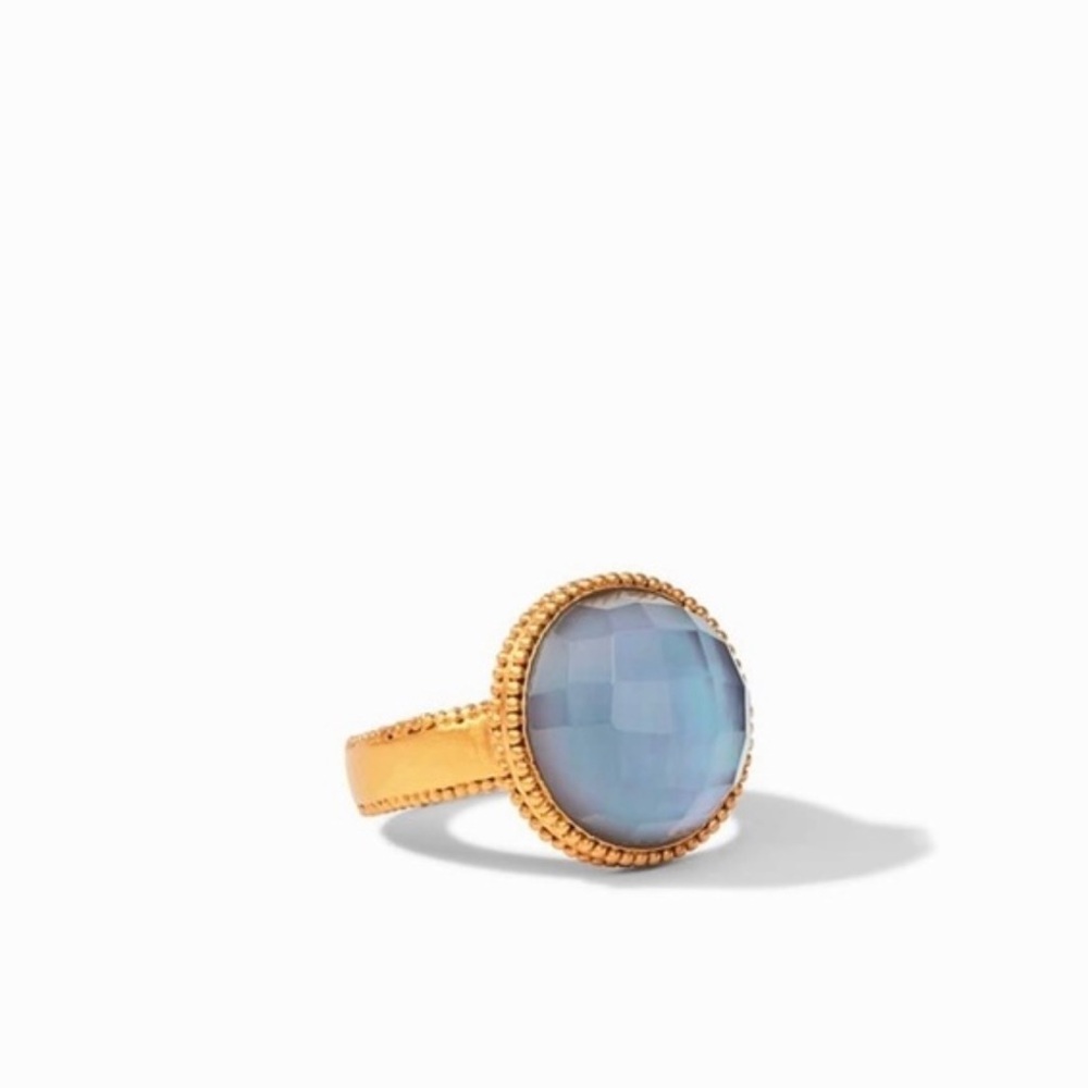 Julie Vos Fleur de Lis ring in Slate Blue. Size 8 EUC